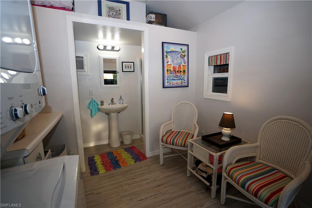 PELICAN LAKE RV RESORT - Land