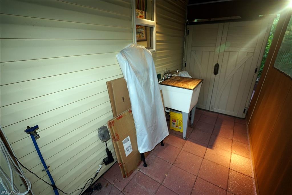 PELICAN LAKE RV RESORT - Land