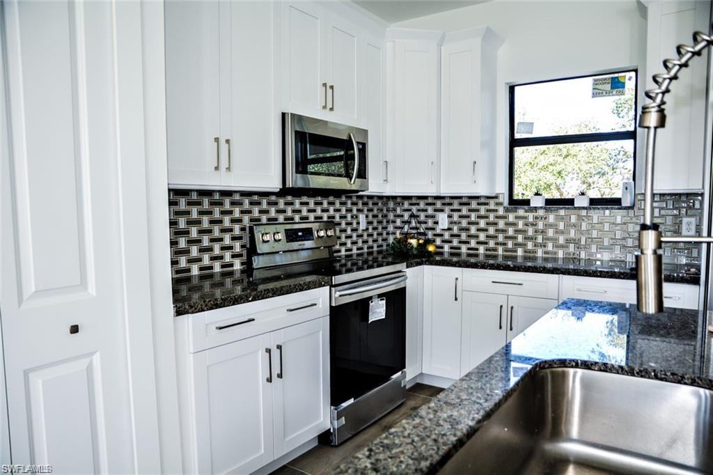 GOLDEN GATE ESTATES - Residential