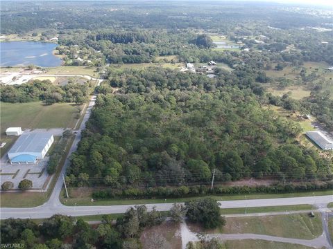 Crestwood RD ENGLEWOOD FL 34223