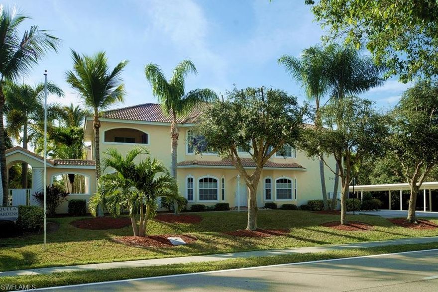 Beautiful condo with 2 spacious bedrooms and 2 full baths on second floor. Western exposure with gorgeous views from the screened large balcony to an open field or down to the well maintained pool area,  great neighborhood, walking distance to restaurants, shops and boating docks in Cape Harbour.
Tastefully furnished, sold as turnkey! 2 covered parking spaces.