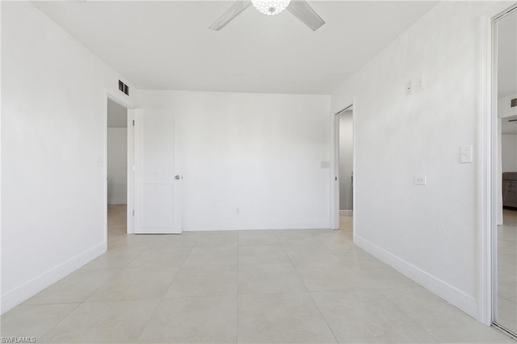 SAN CARLOS PARK - Residential