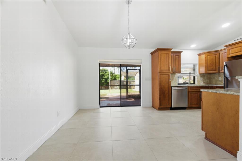 SAN CARLOS PARK - Residential