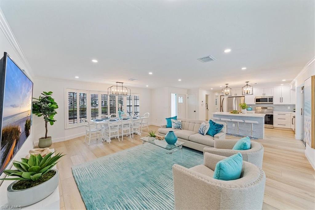 PARK SHORE - Residential