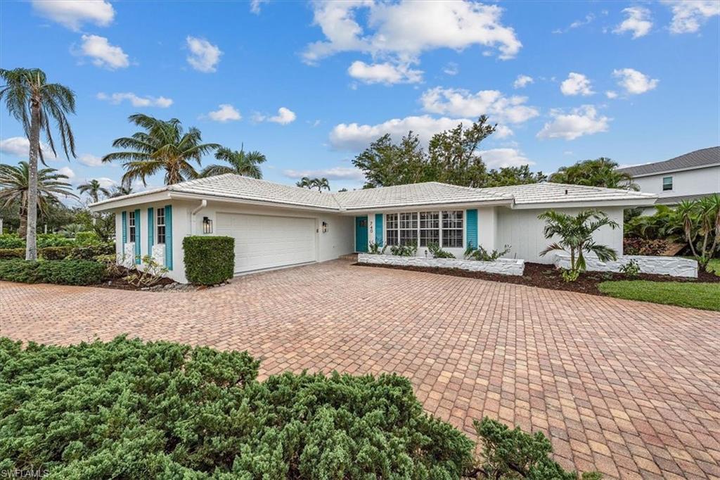 PARK SHORE - Residential