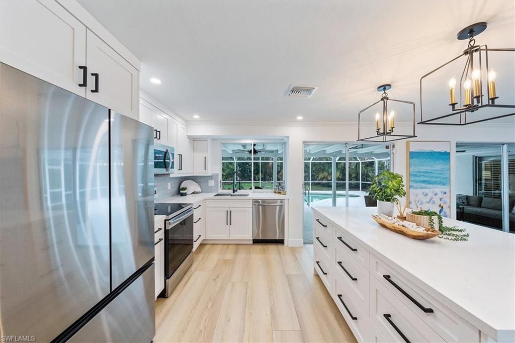 PARK SHORE - Residential