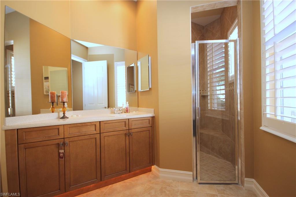 VILLA GRANDE - Residential