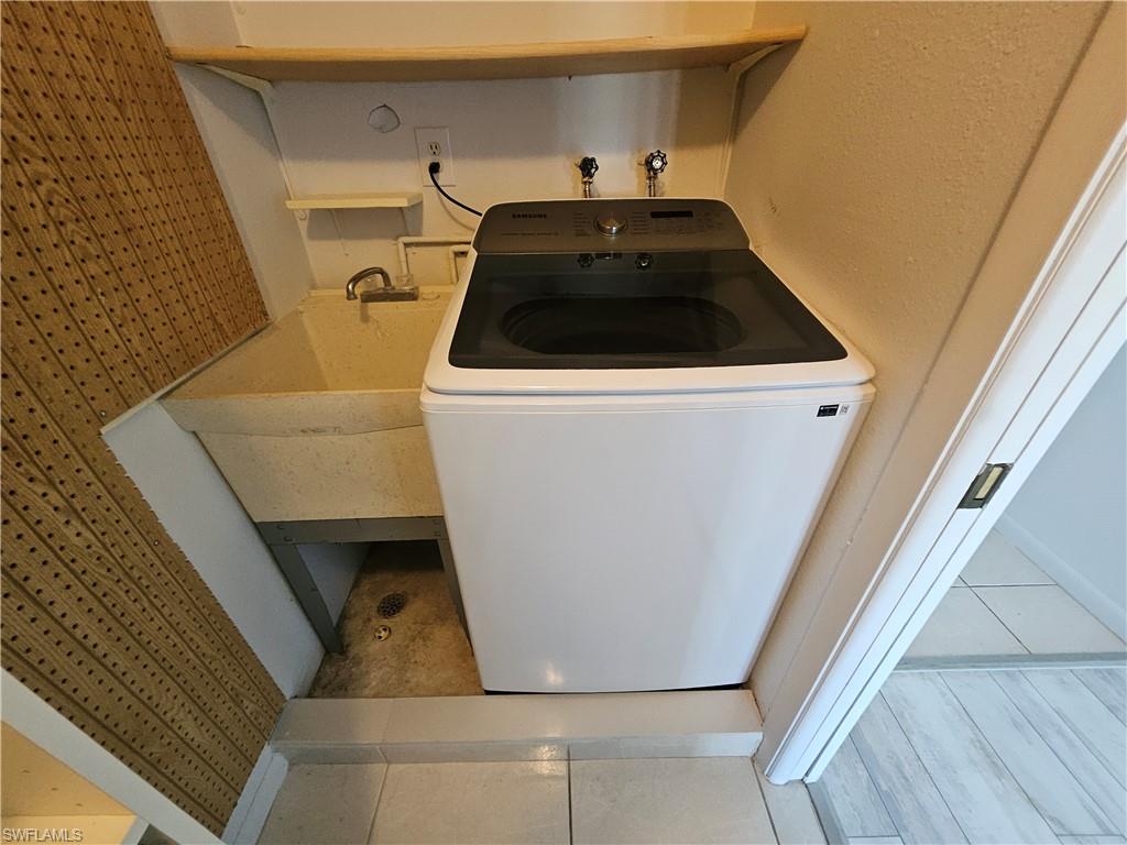 LAKE LAWN CONDO - Residential Lease