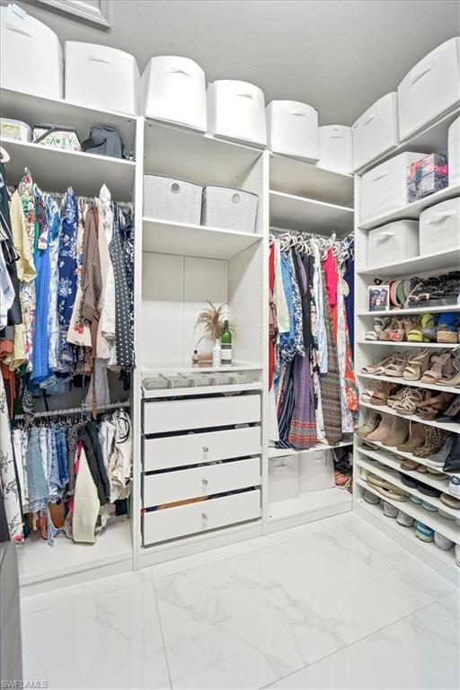 STONECREEK - Residential