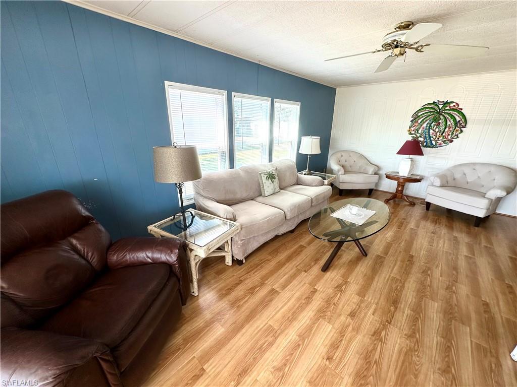 IMPERIAL HARBOR - Residential