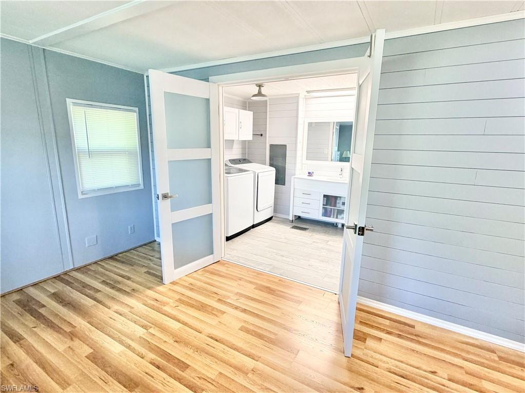 IMPERIAL HARBOR - Residential