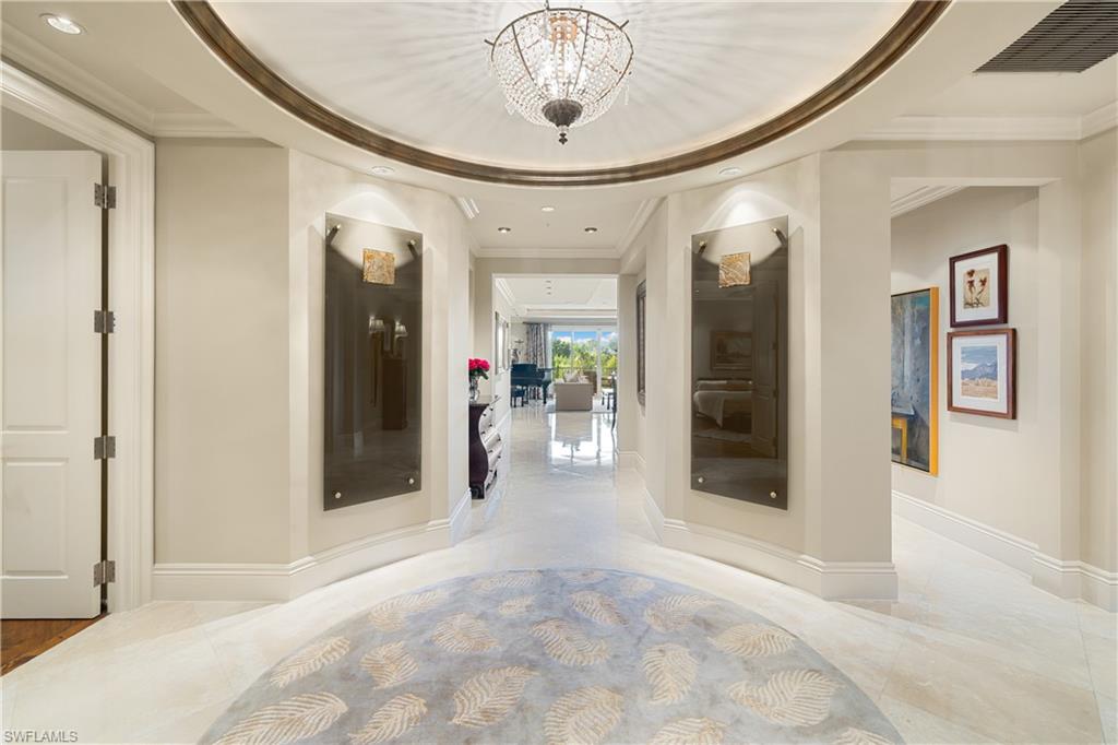 CHARLESTON SQUARE - Residential