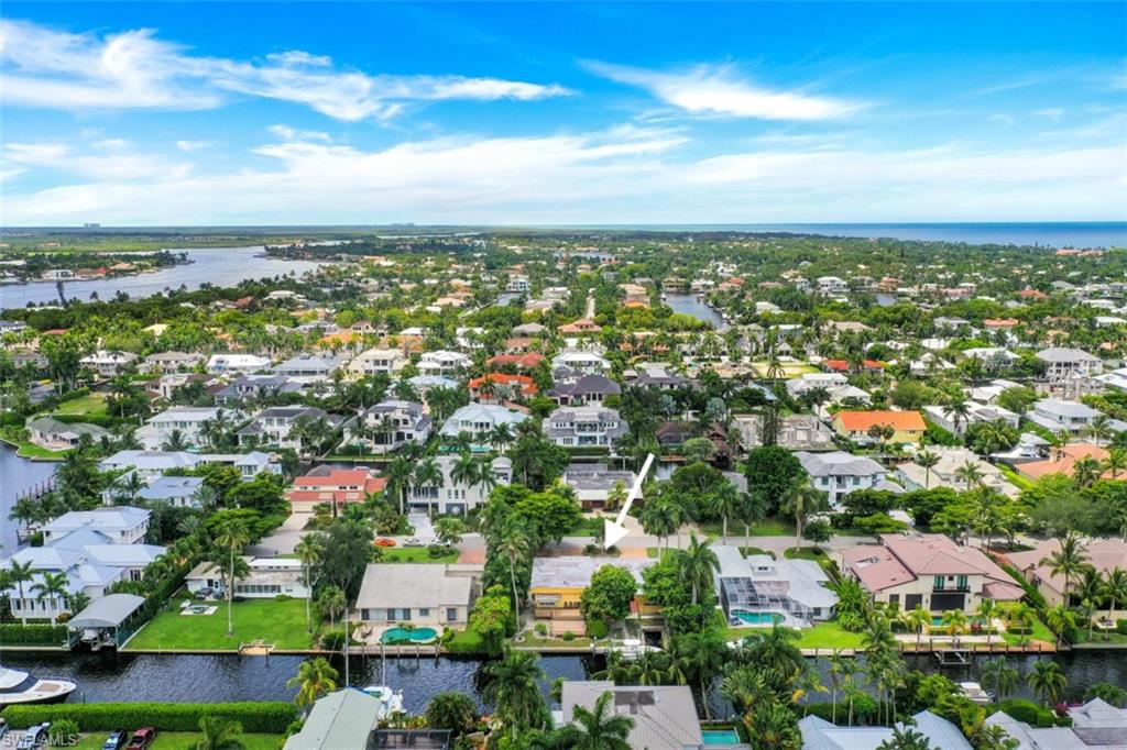 AQUALANE SHORES - Residential