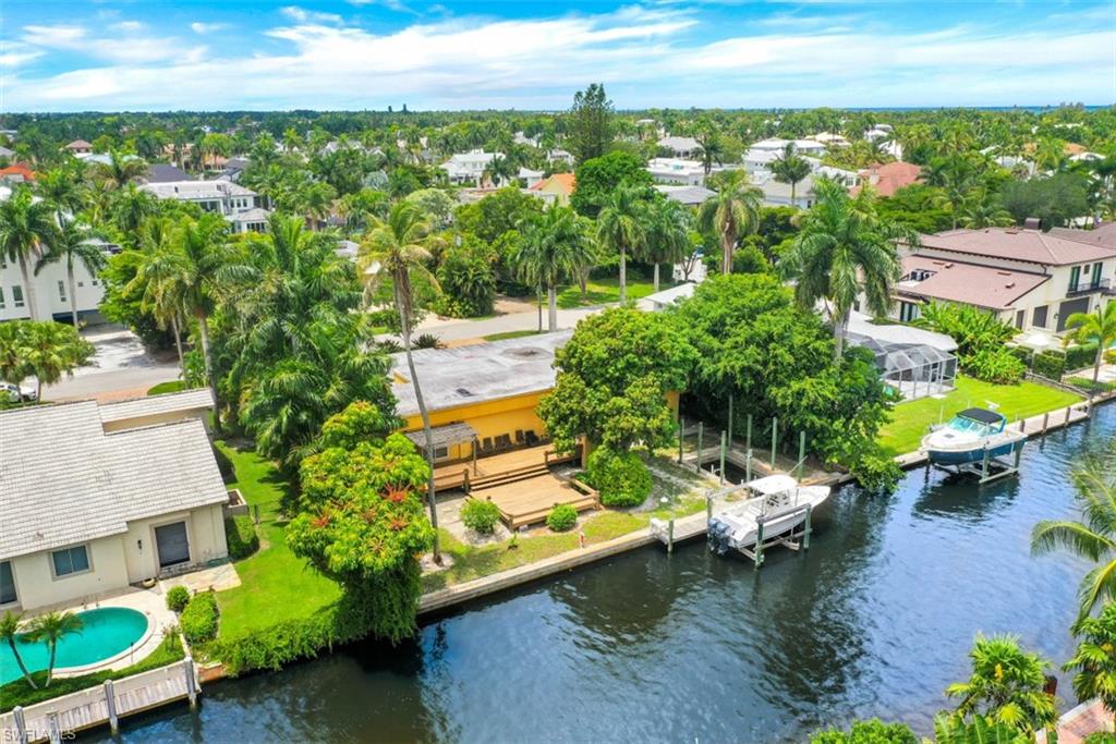 AQUALANE SHORES - Residential