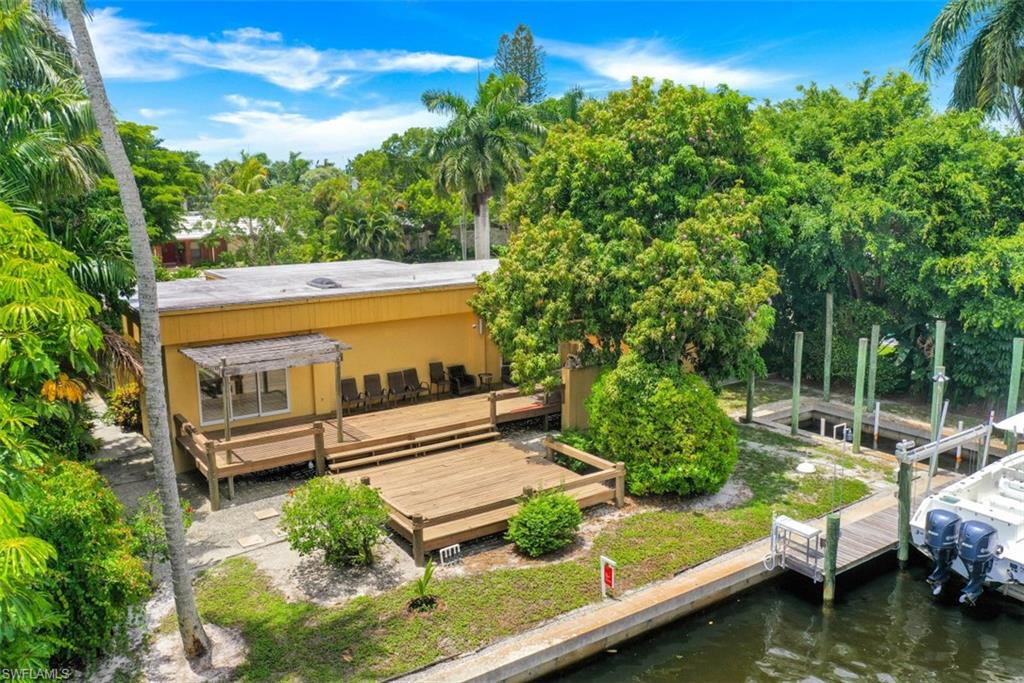 AQUALANE SHORES - Residential