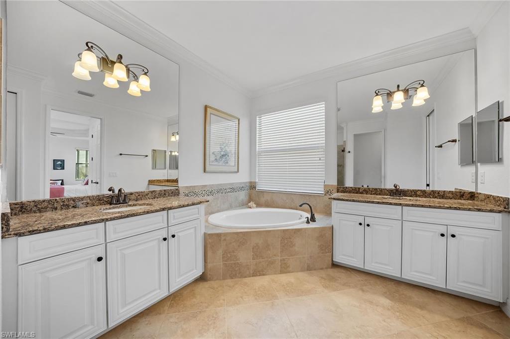 TWIN EAGLES - Residential