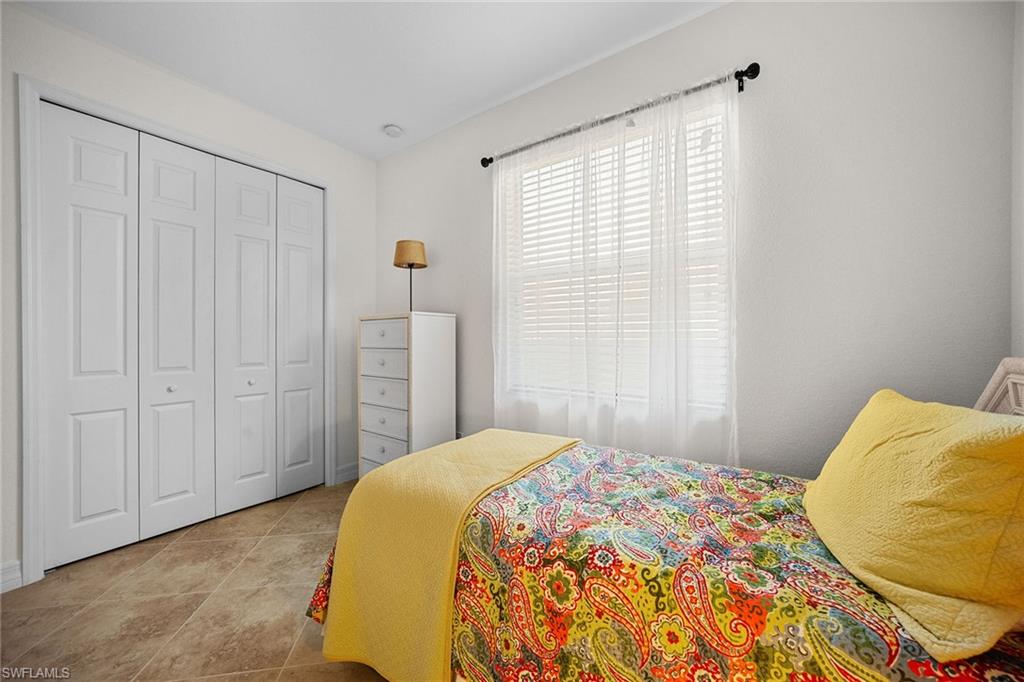 TWIN EAGLES - Residential