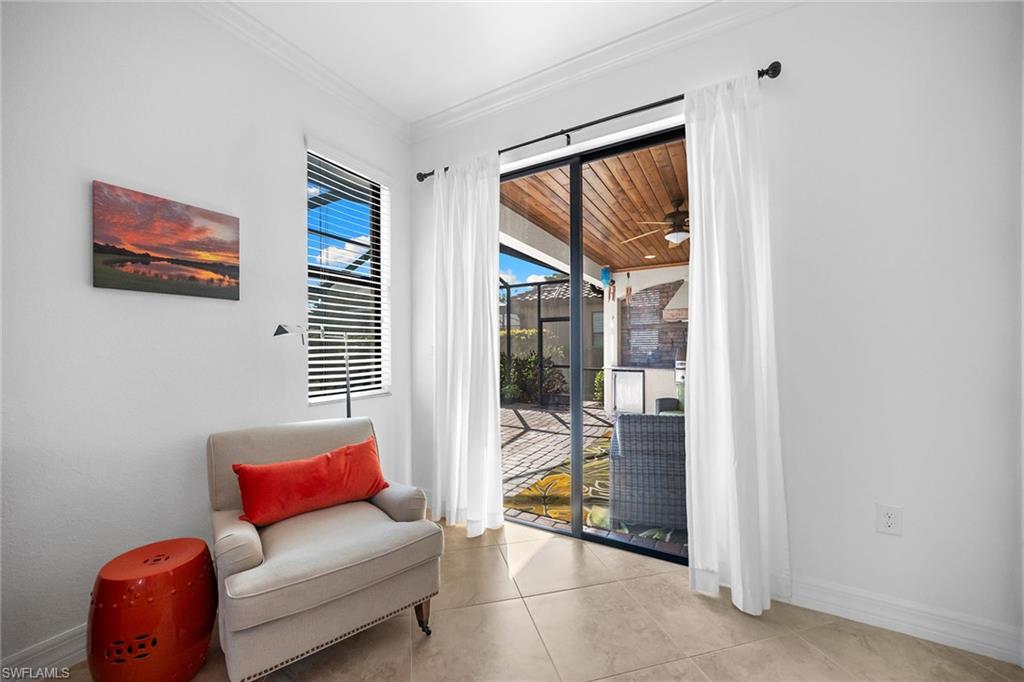 TWIN EAGLES - Residential