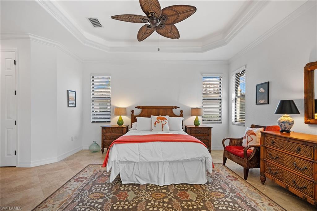 TWIN EAGLES - Residential