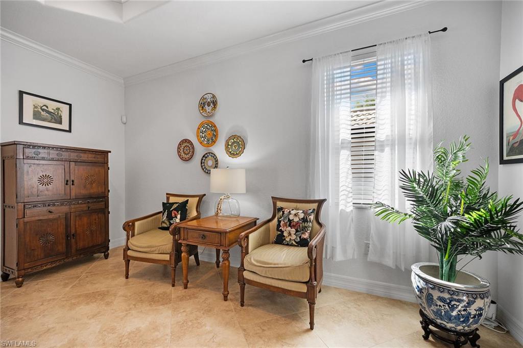 TWIN EAGLES - Residential