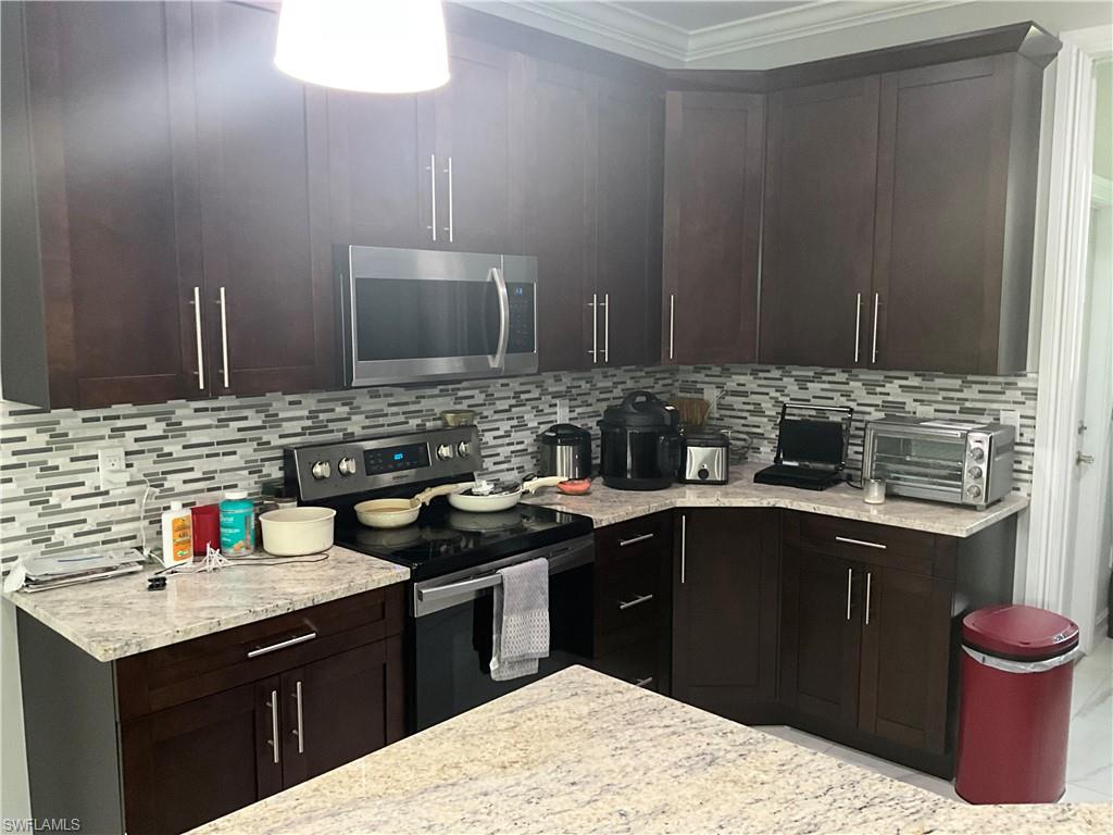 GOLDEN GATE ESTATES - Residential Lease