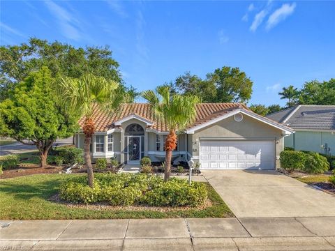 2001 Corona Del Sire DR NORTH FORT MYERS FL 33917