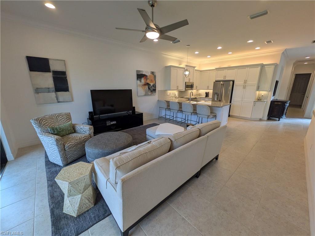 BOTANICA LAKES - Residential