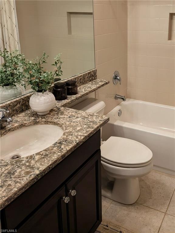 BOTANICA LAKES - Residential