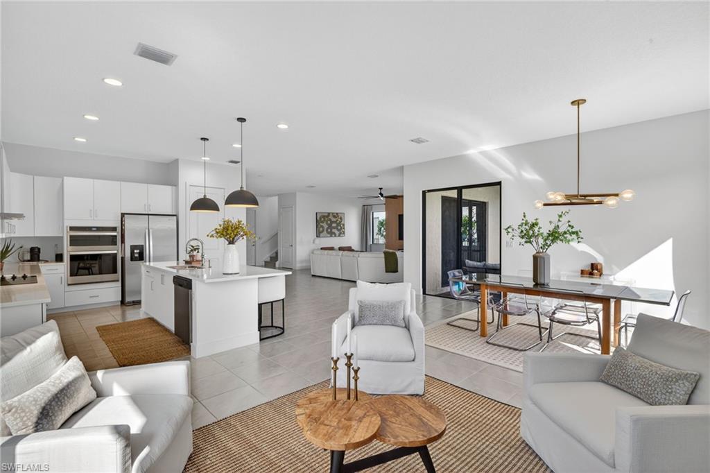 MAPLE RIDGE - Residential