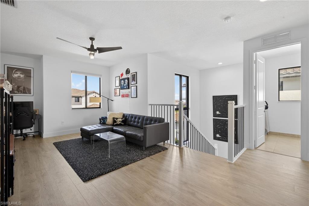 MAPLE RIDGE - Residential