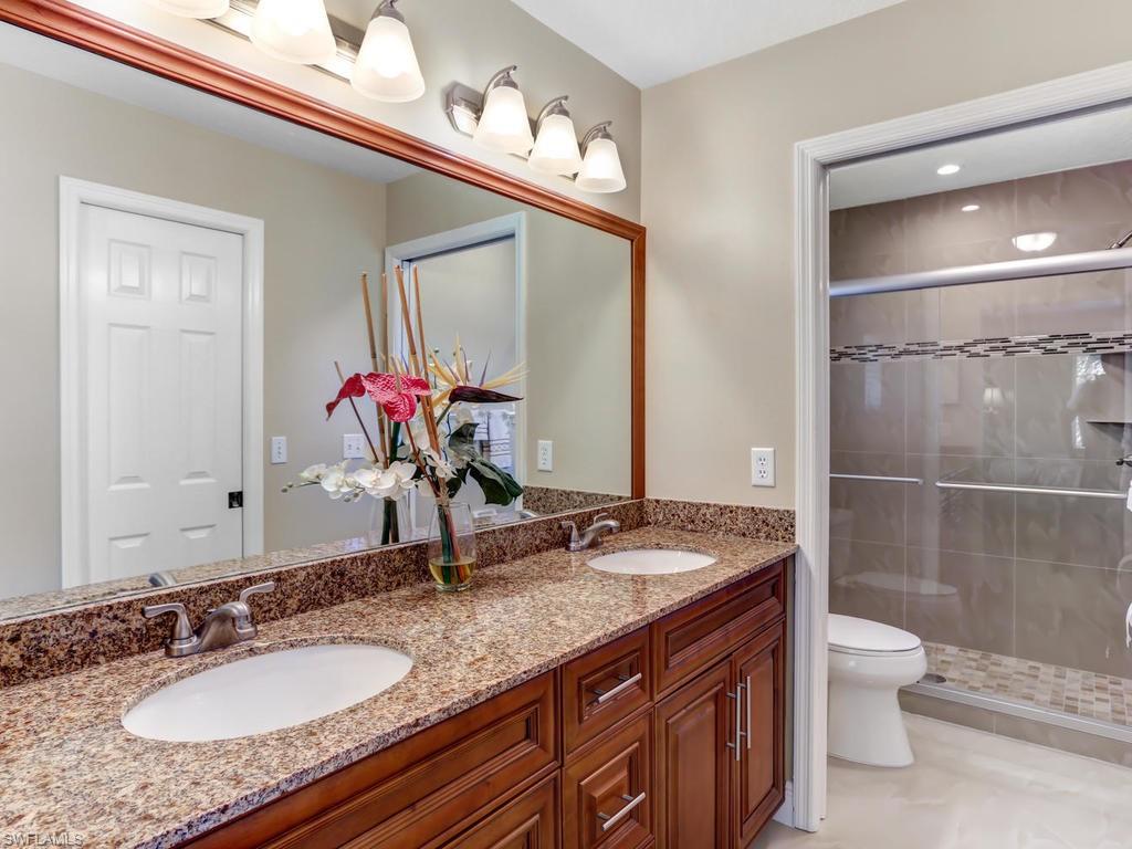 SAPPHIRE LAKES - Residential