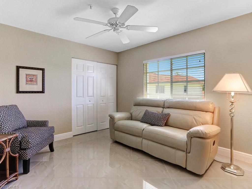 SAPPHIRE LAKES - Residential