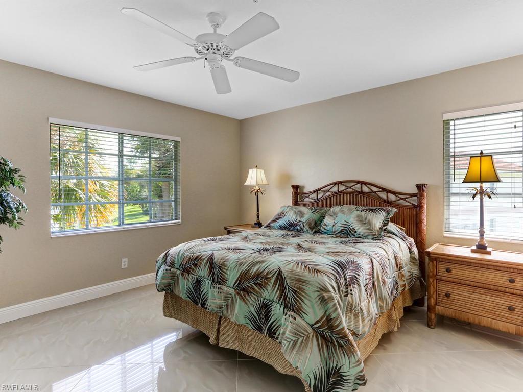 SAPPHIRE LAKES - Residential