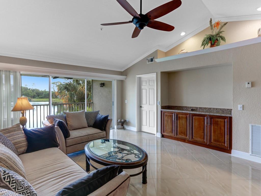 SAPPHIRE LAKES - Residential