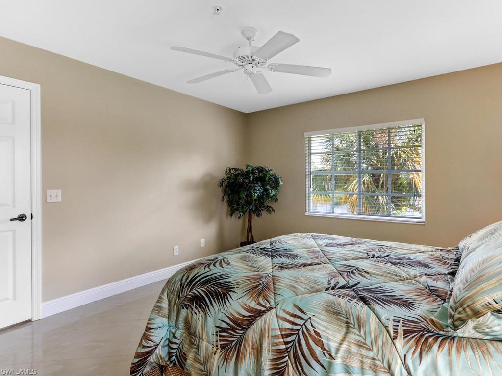 SAPPHIRE LAKES - Residential