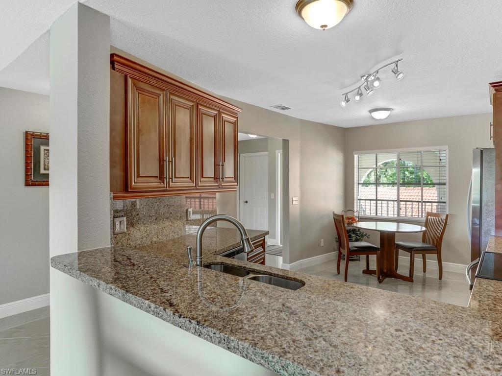 SAPPHIRE LAKES - Residential