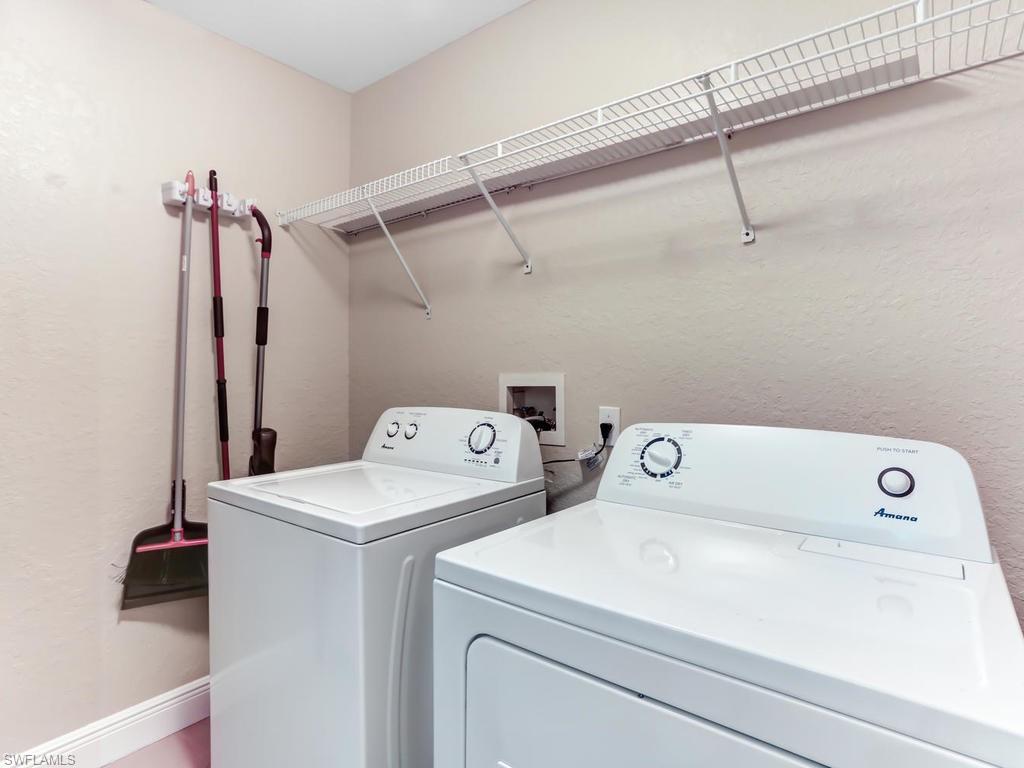 SAPPHIRE LAKES - Residential