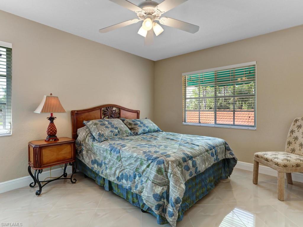 SAPPHIRE LAKES - Residential