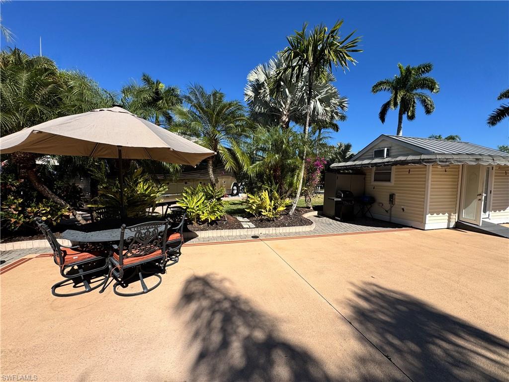 RIVERBEND MOTORCOACH RESORT - Land