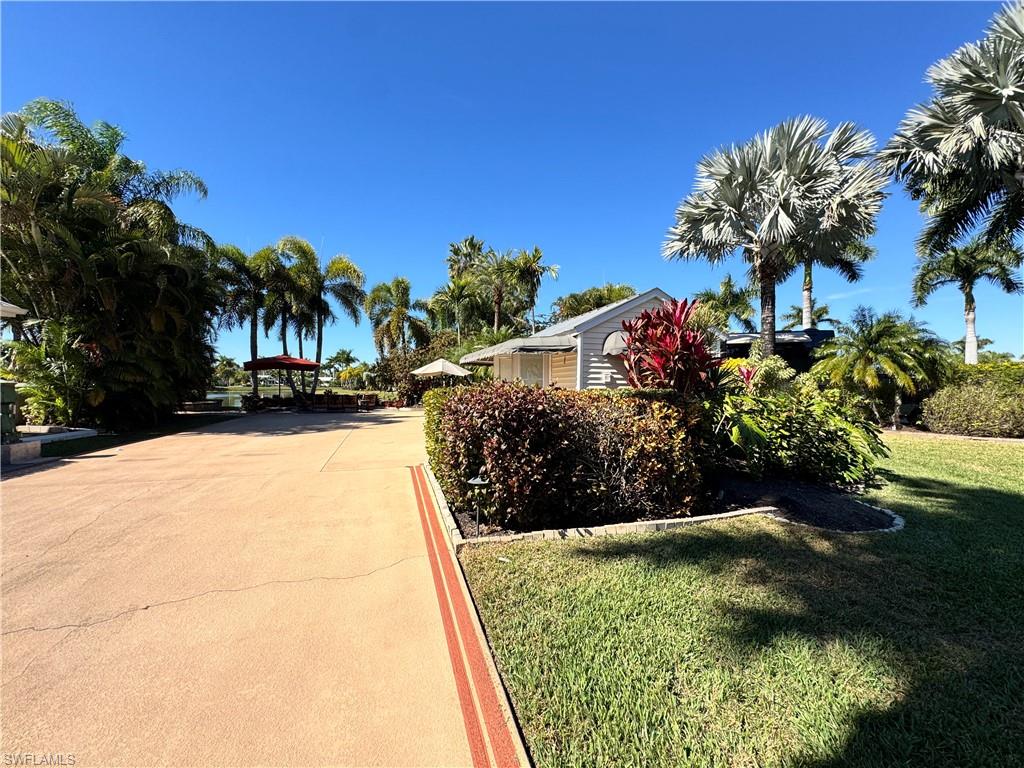 RIVERBEND MOTORCOACH RESORT - Land