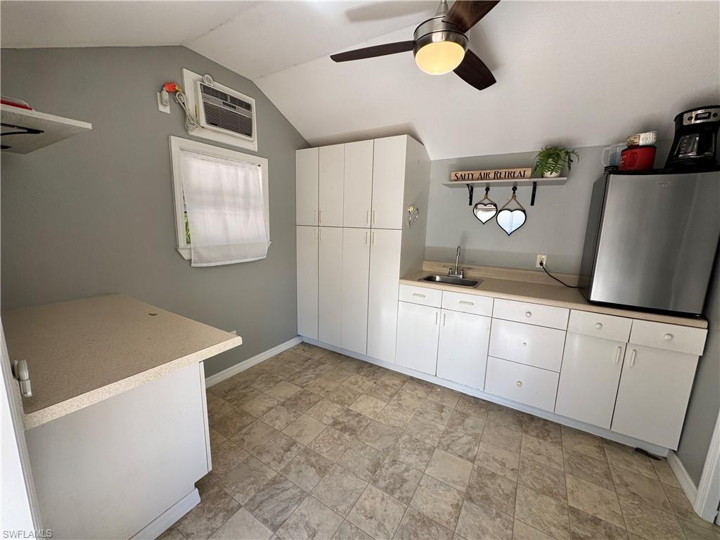 RIVERBEND MOTORCOACH RESORT - Land