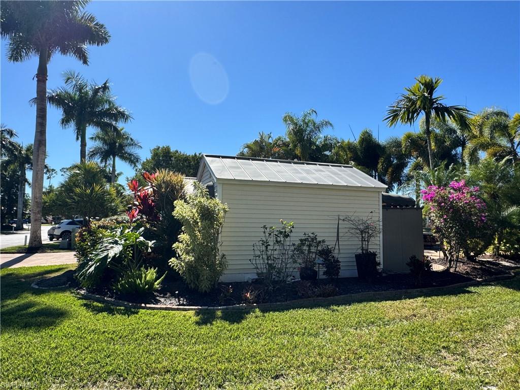 RIVERBEND MOTORCOACH RESORT - Land