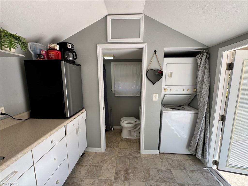 RIVERBEND MOTORCOACH RESORT - Land