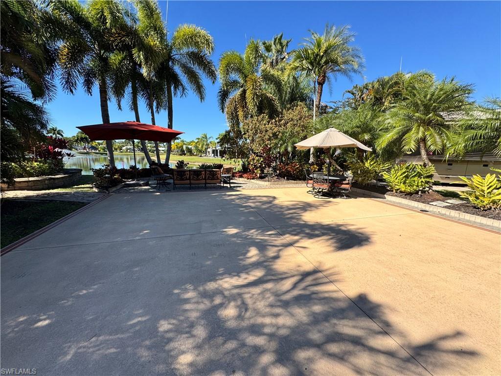 RIVERBEND MOTORCOACH RESORT - Land