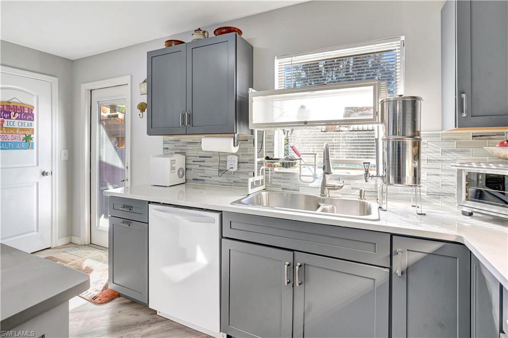 PINE ISLAND RIDGE - Residential