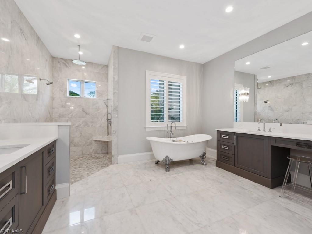 PINE RIDGE - Residential