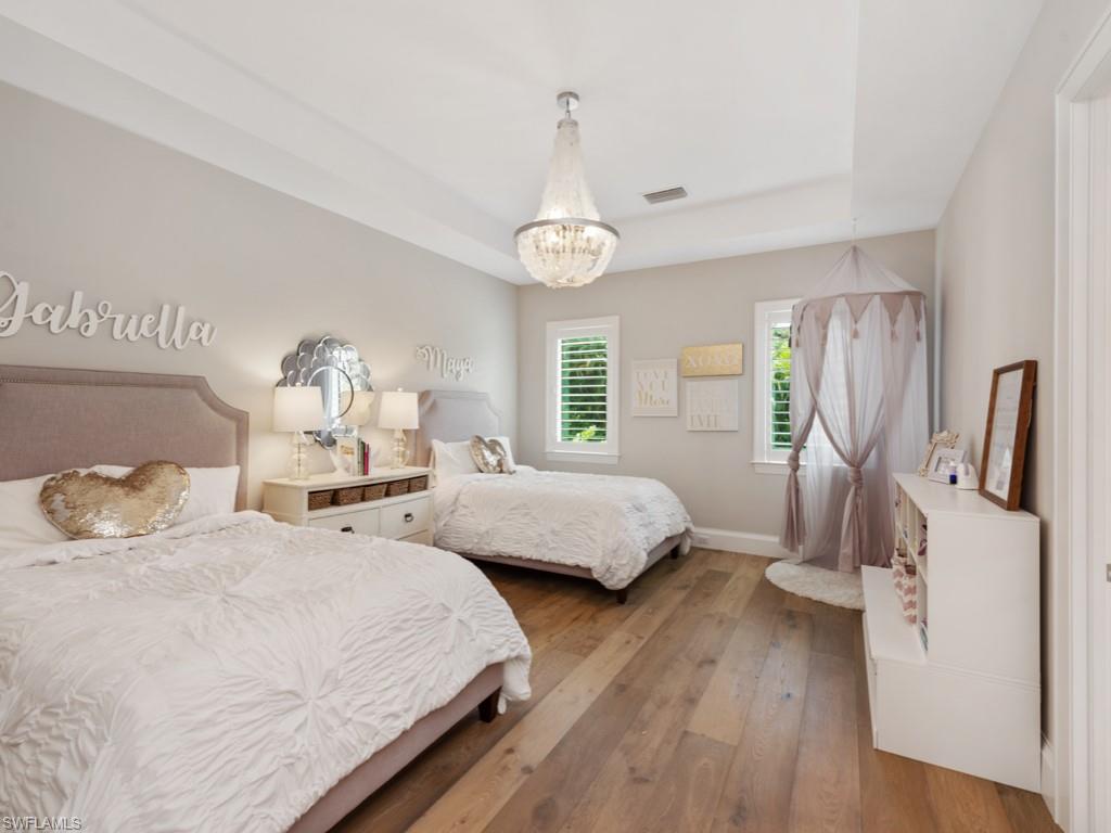 PINE RIDGE - Residential