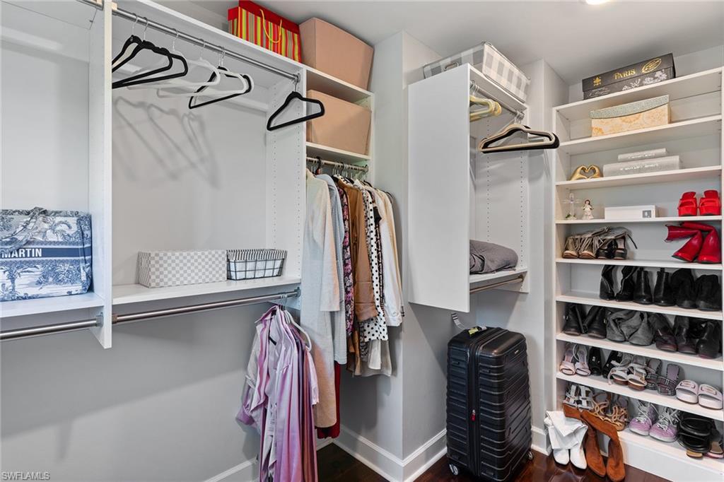 VENTANA POINTE - Residential