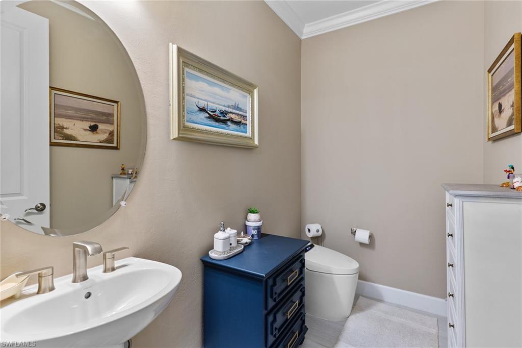 VENTANA POINTE - Residential