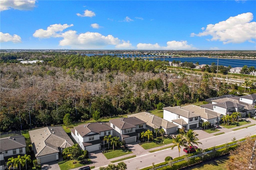 VENTANA POINTE - Residential